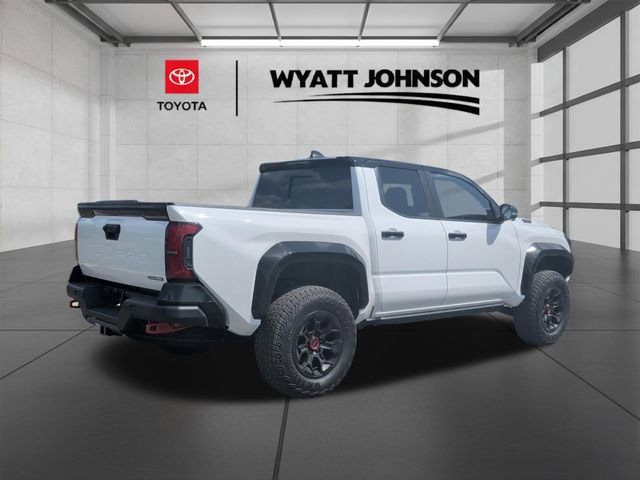Used 2026 Toyota Tacoma TRD Pro AWD/4WD image 5
