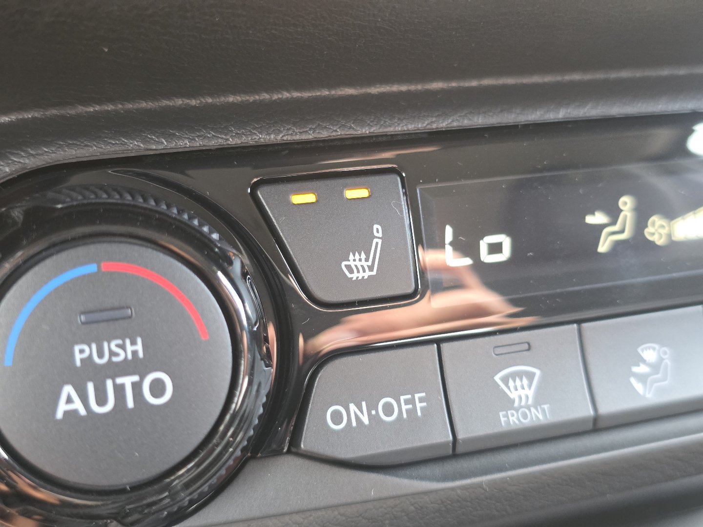 New 2026 Nissan Kicks SV w/ Cold Weather Package AWD/4WD image 33