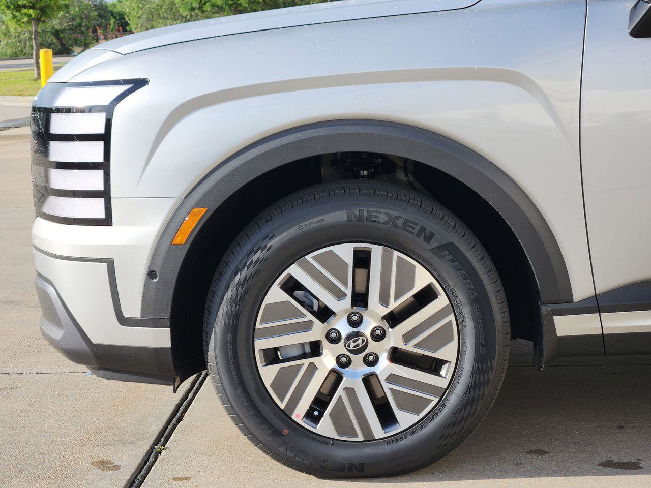New 2026 Hyundai Palisade SEL Premium FWD image 5