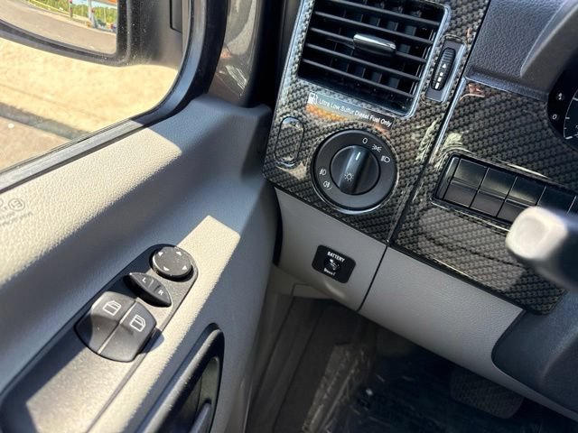 Used 2016 Mercedes-Benz Sprinter 3500 image 9