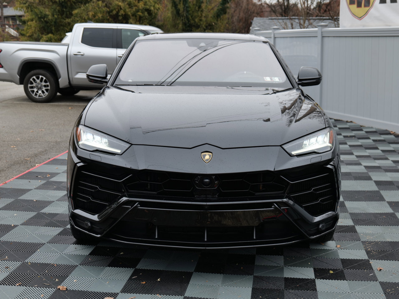 Used 2021 Lamborghini Urus image 11