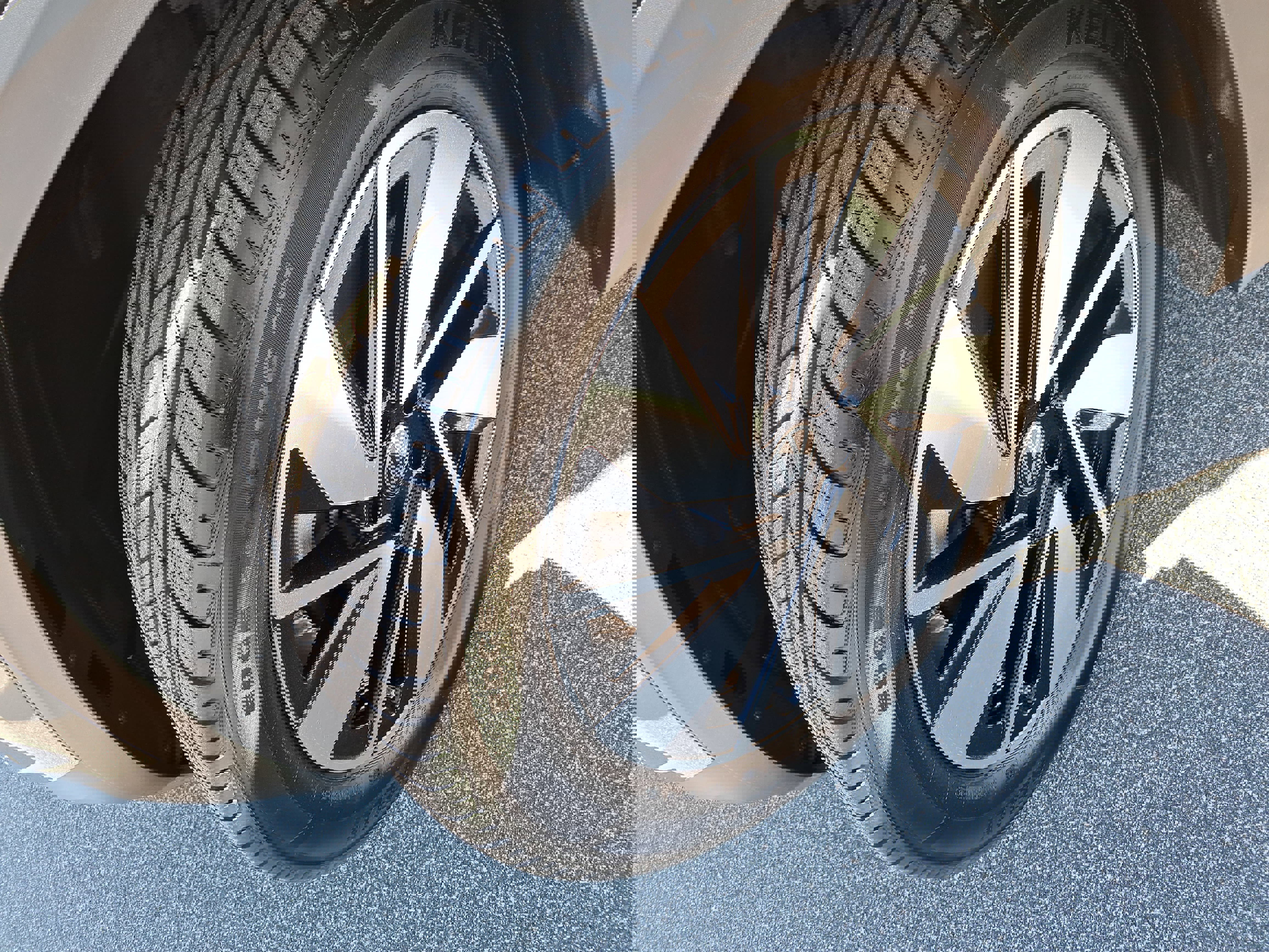 Used 2024 Volkswagen Atlas SE image 29