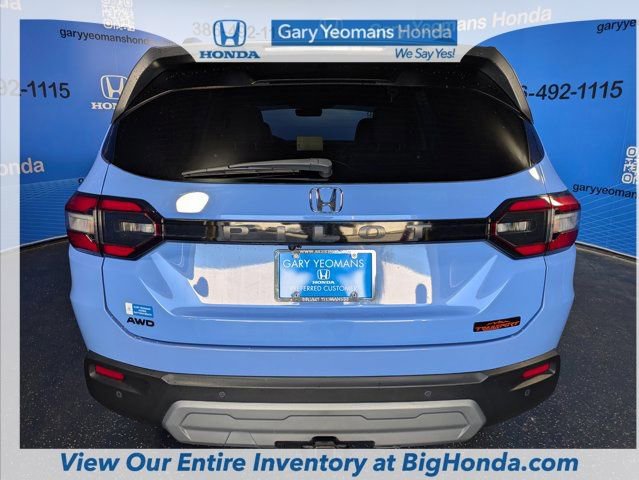 Certified 2025 Honda Pilot TrailSport image 8