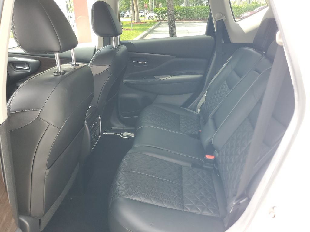 Certified 2020 Nissan Murano Platinum FWD image 11