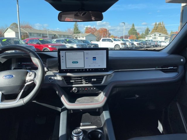 Used 2025 Ford Explorer ST-Line w/ ST-Line Street Pack image 5