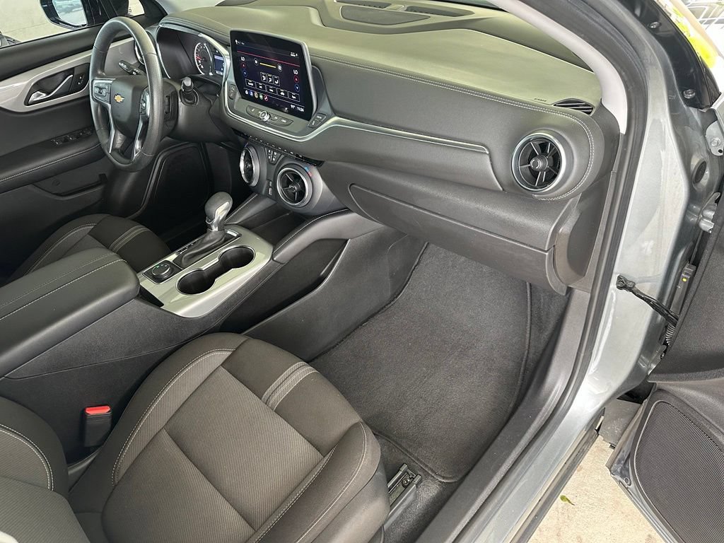 Used 2023 Chevrolet Blazer LT FWD image 36