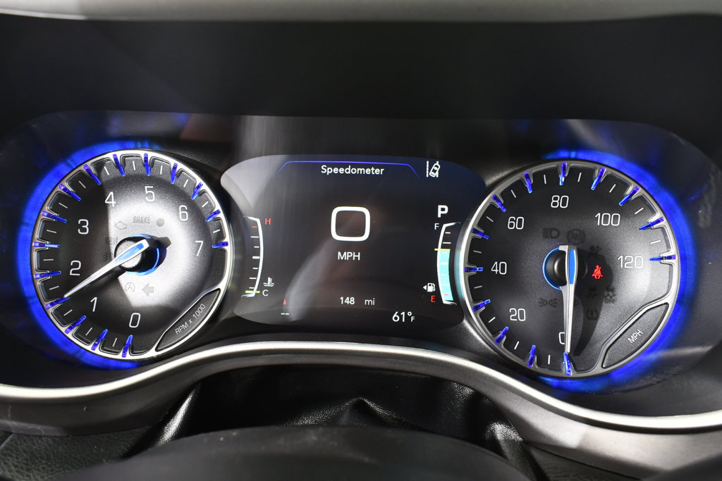 Used 2026 Chrysler Pacifica Select FWD image 26