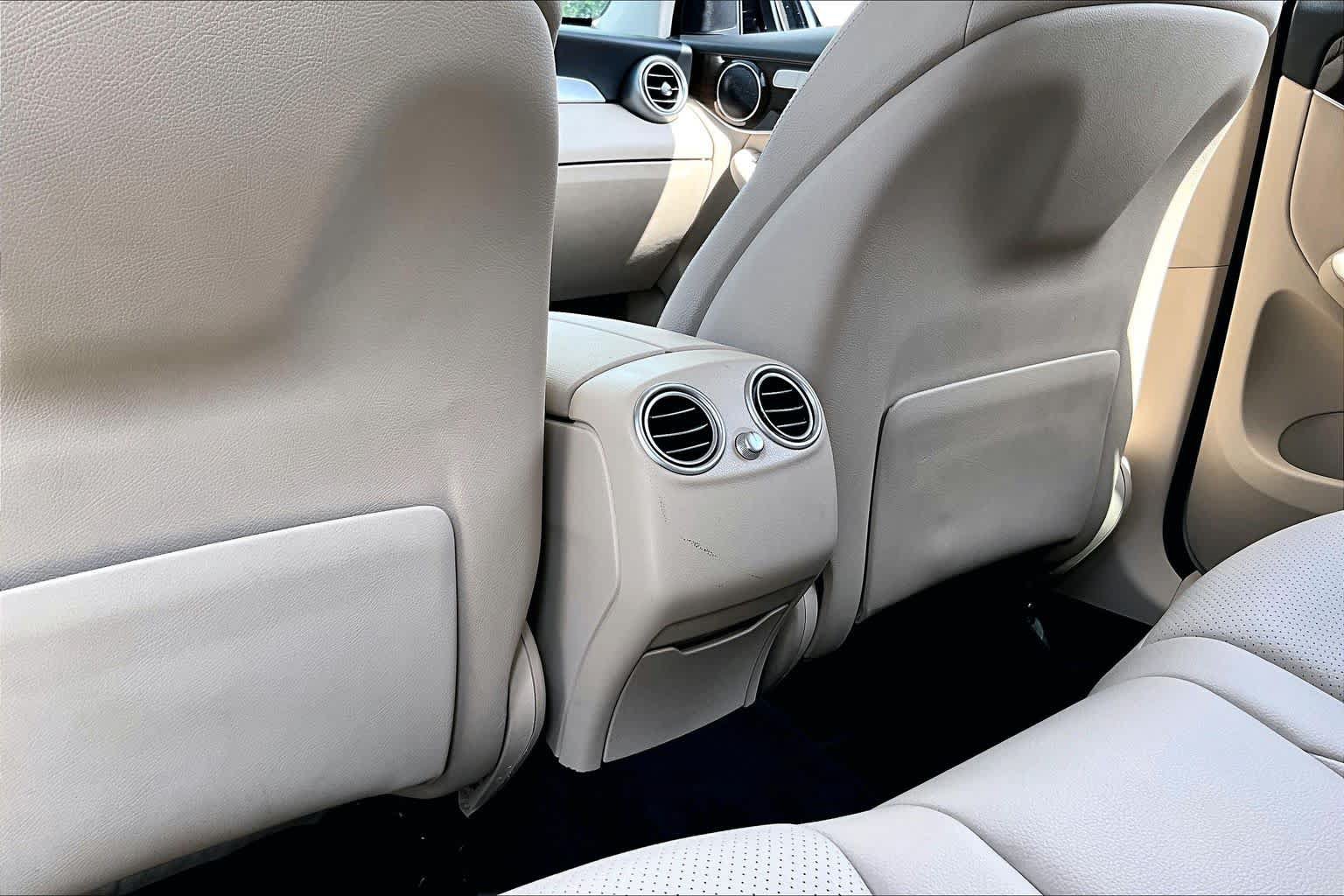 Used 2019 Mercedes-Benz GLC 300 image 34