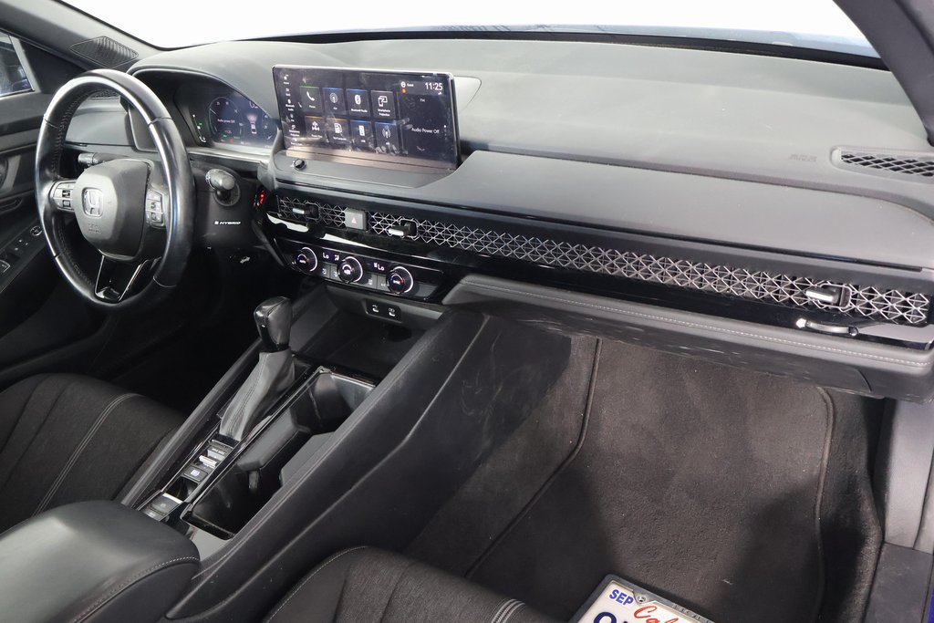 Used 2023 Honda Accord Sport image 9