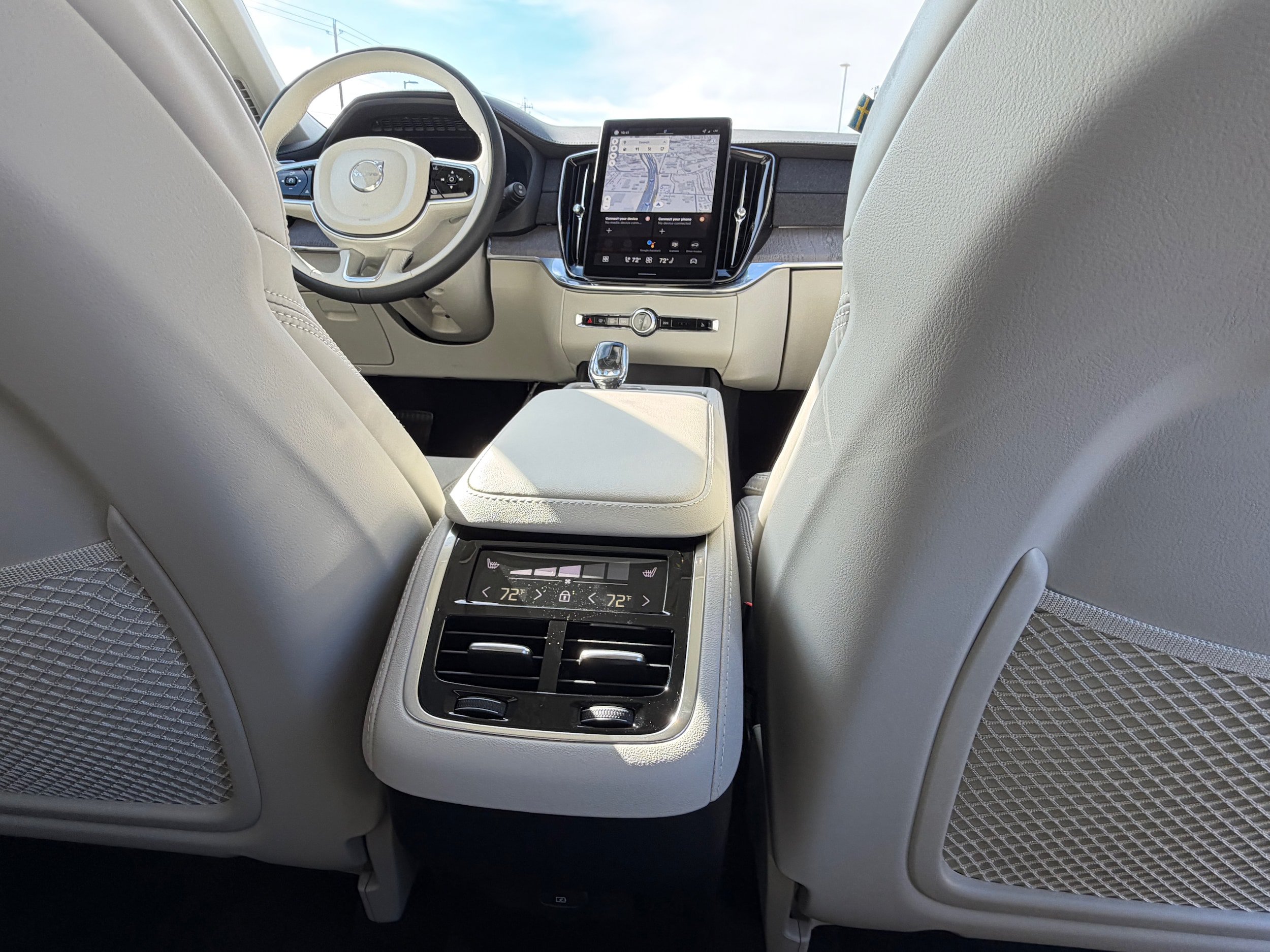 New 2026 Volvo XC90 B6 Ultra w/ Protection Package AWD/4WD image 12