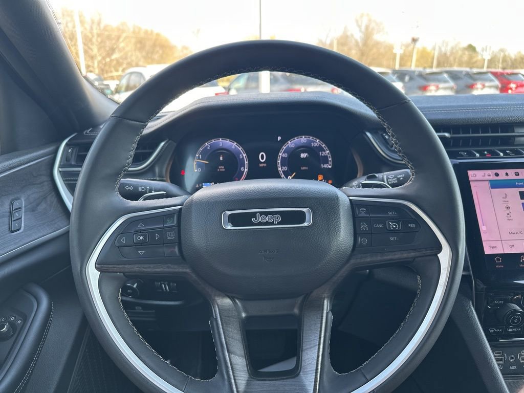 Used 2024 Jeep Grand Cherokee L Limited w/ Luxury Tech Group II image 19