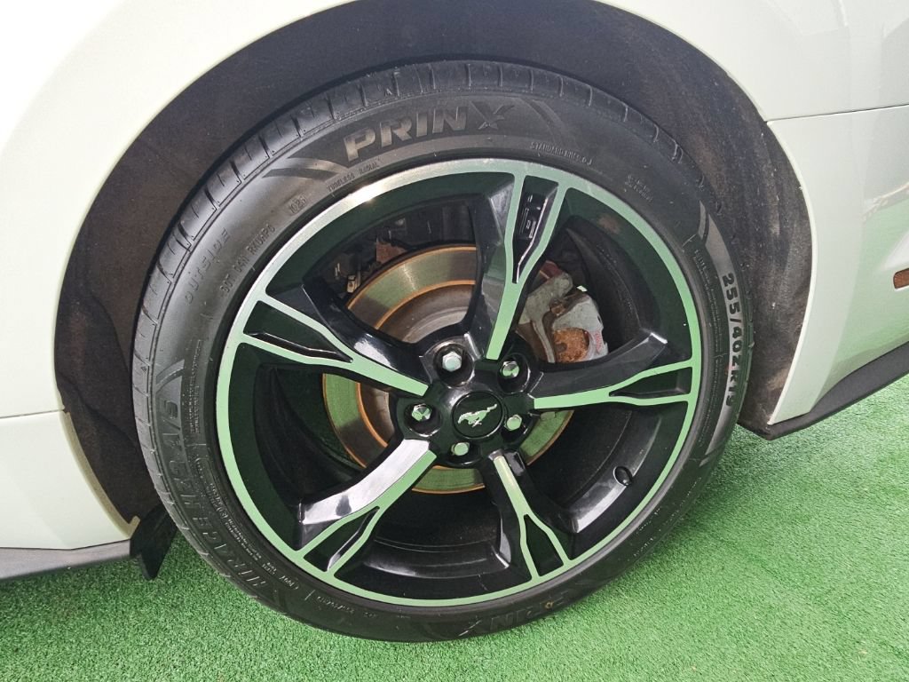 Used 2017 Ford Mustang GT Premium RWD image 34
