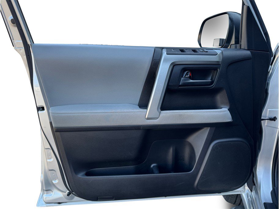 Used 2011 Toyota 4Runner SR5 image 14