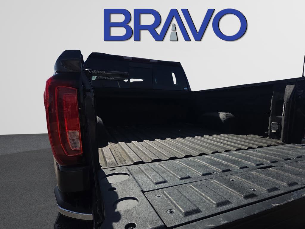 Used 2023 GMC Sierra 1500 SLT AWD/4WD image 7