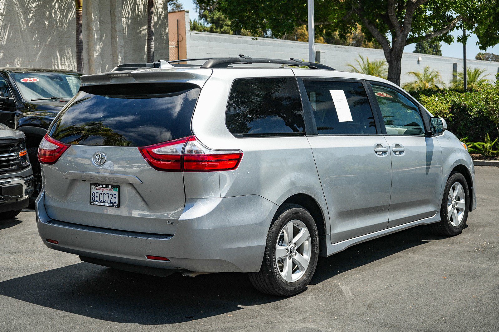 Used 2018 Toyota Sienna LE FWD image 6