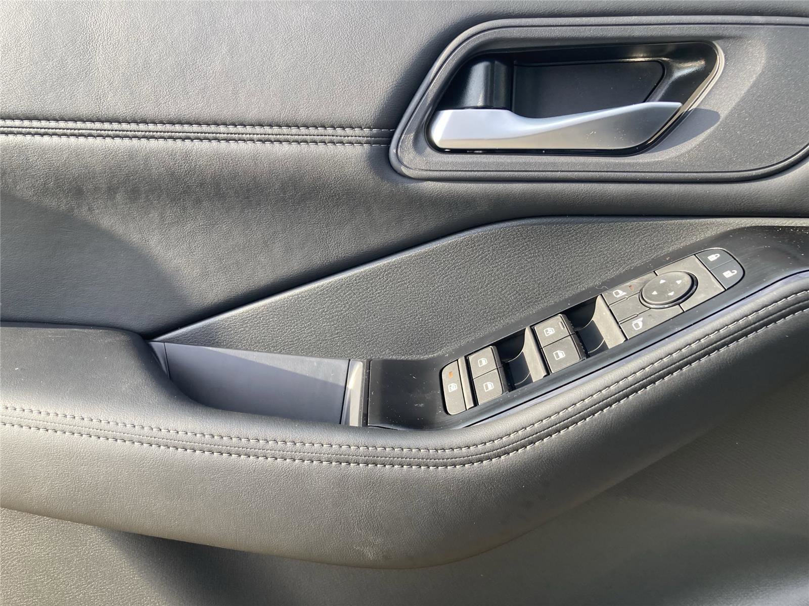 New 2026 Nissan Rogue SV image 22