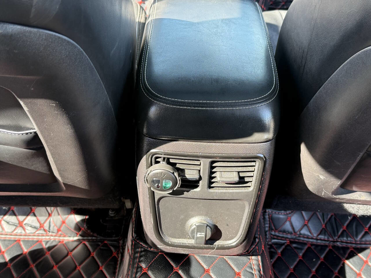 Used 2014 Chrysler 300 S image 20