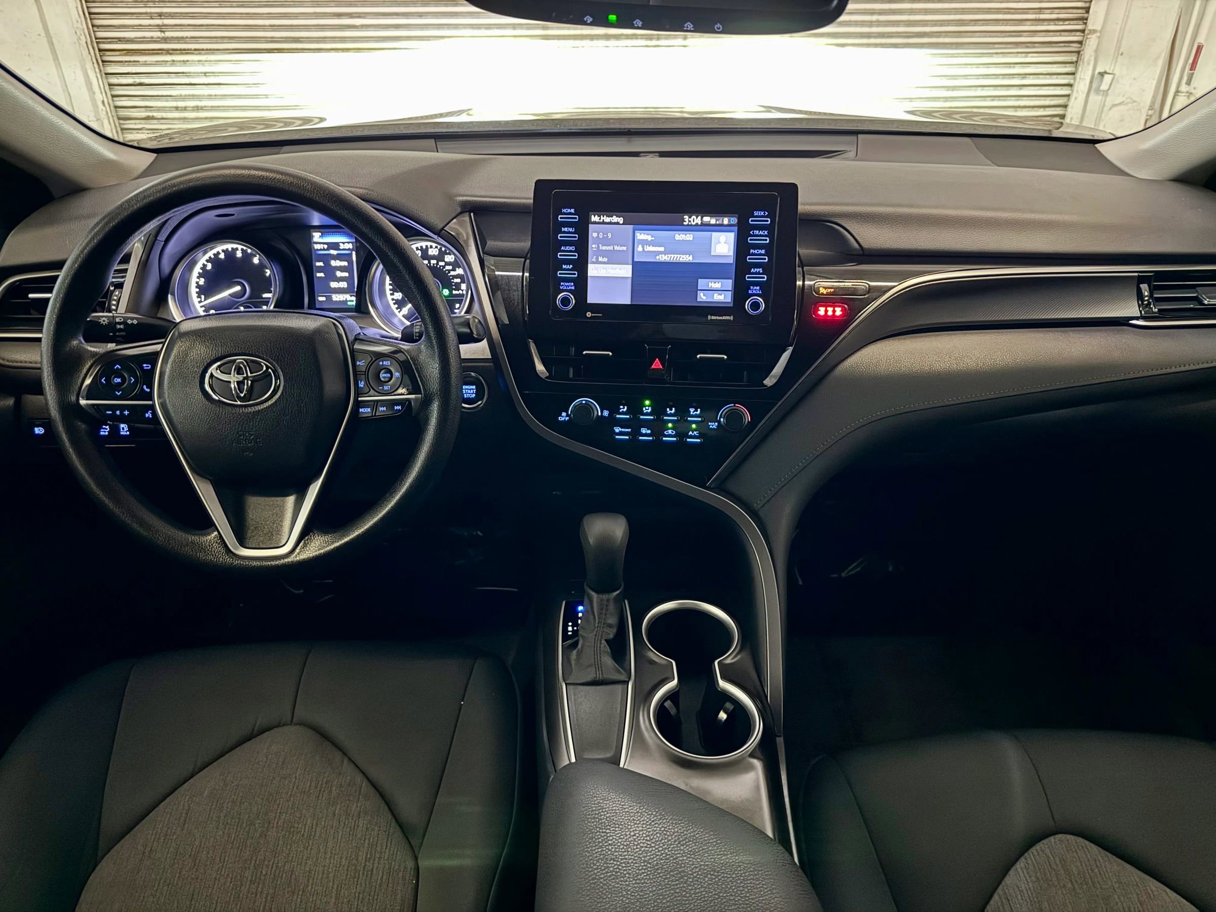 Used 2021 Toyota Camry LE w/ Convenience Package FWD image 12