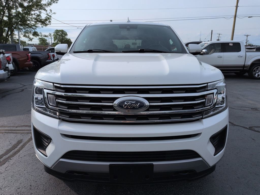 Used 2020 Ford Expedition XLT w/ Equipment Group 202A AWD/4WD image 8