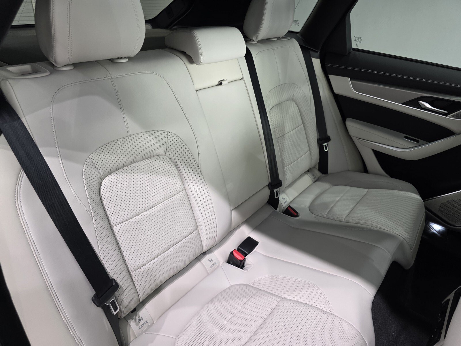New 2026 Jaguar F-PACE R-Dynamic S AWD/4WD image 21