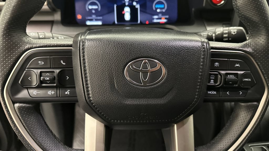 Certified 2025 Toyota 4Runner TRD Off-Road AWD/4WD image 16