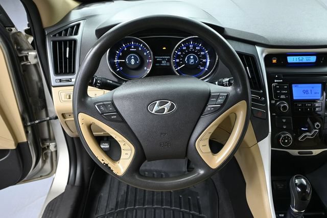 Used 2011 Hyundai Sonata GLS FWD image 19