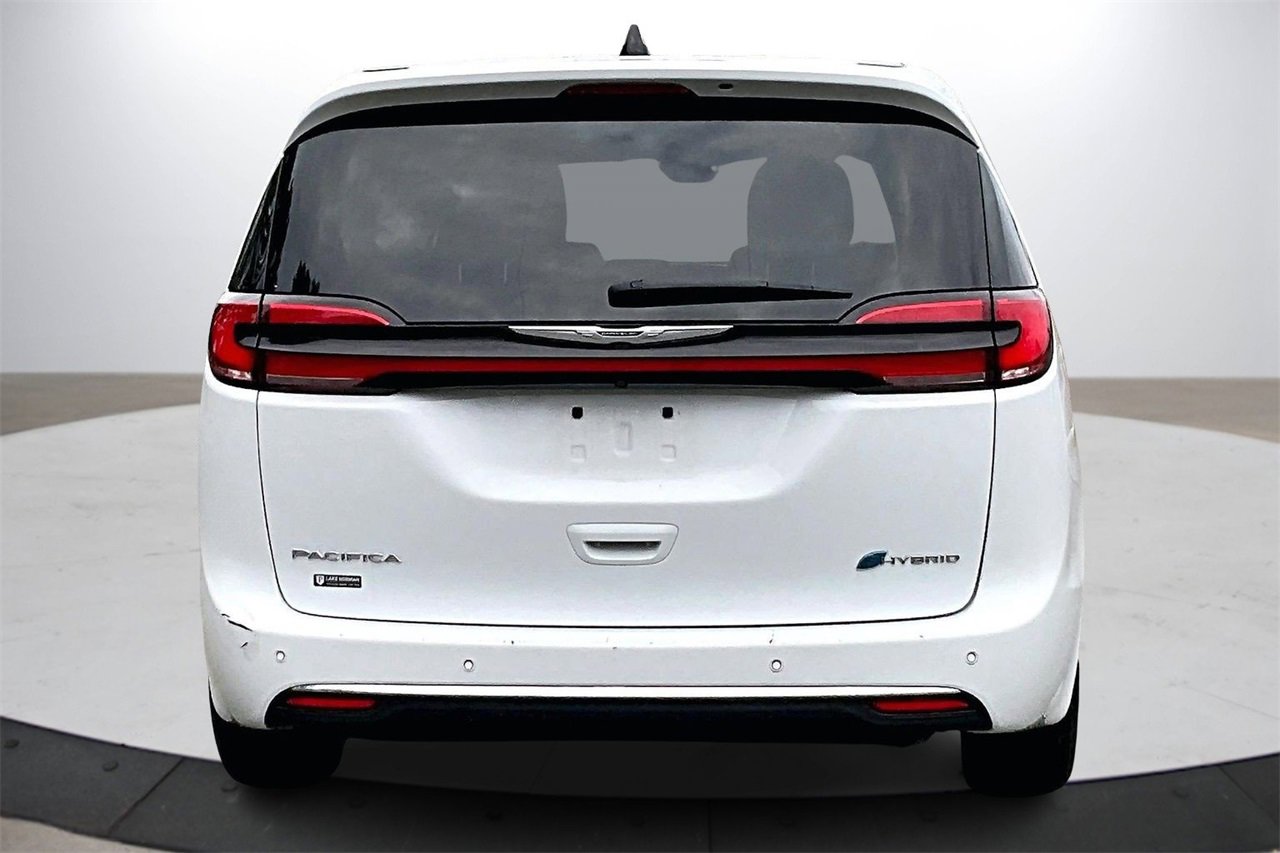Certified 2024 Chrysler Pacifica Select image 8