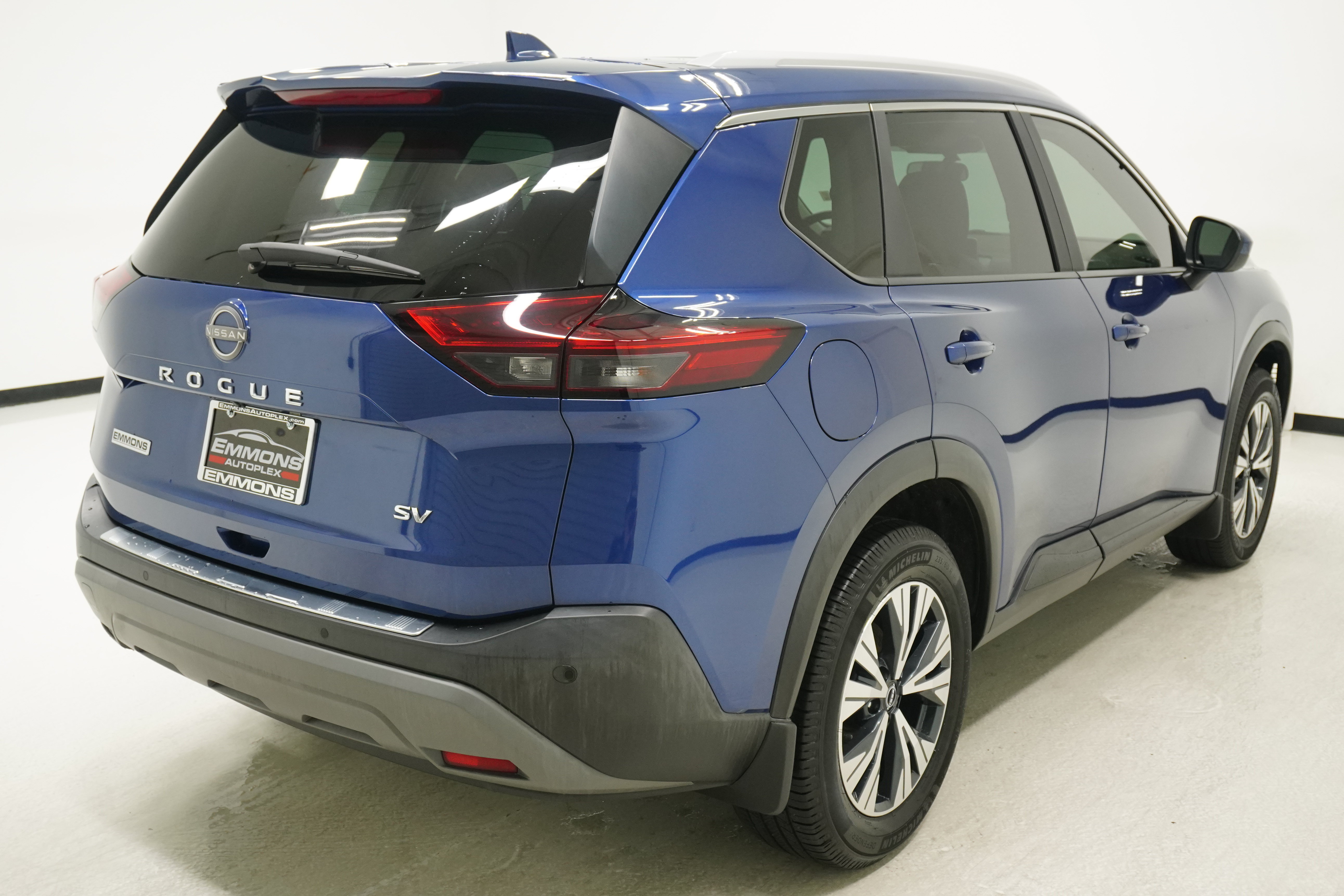 Used 2023 Nissan Rogue SV w/ SV Premium B Package FWD image 4