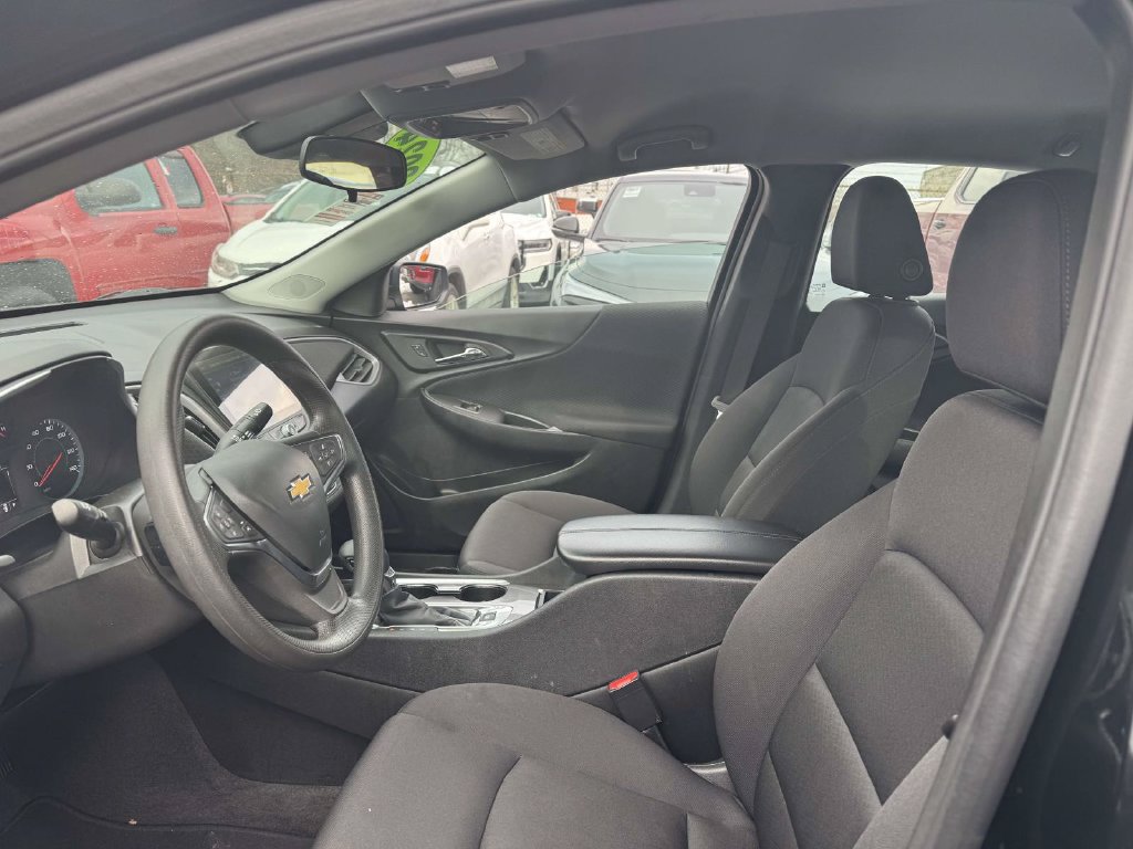 Used 2024 Chevrolet Malibu LT FWD image 16