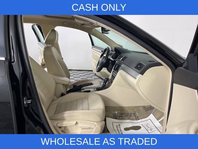 Used 2015 Volkswagen Passat 1.8T Sport image 29