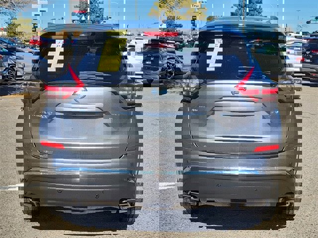 Used 2020 Nissan Murano SV image 11