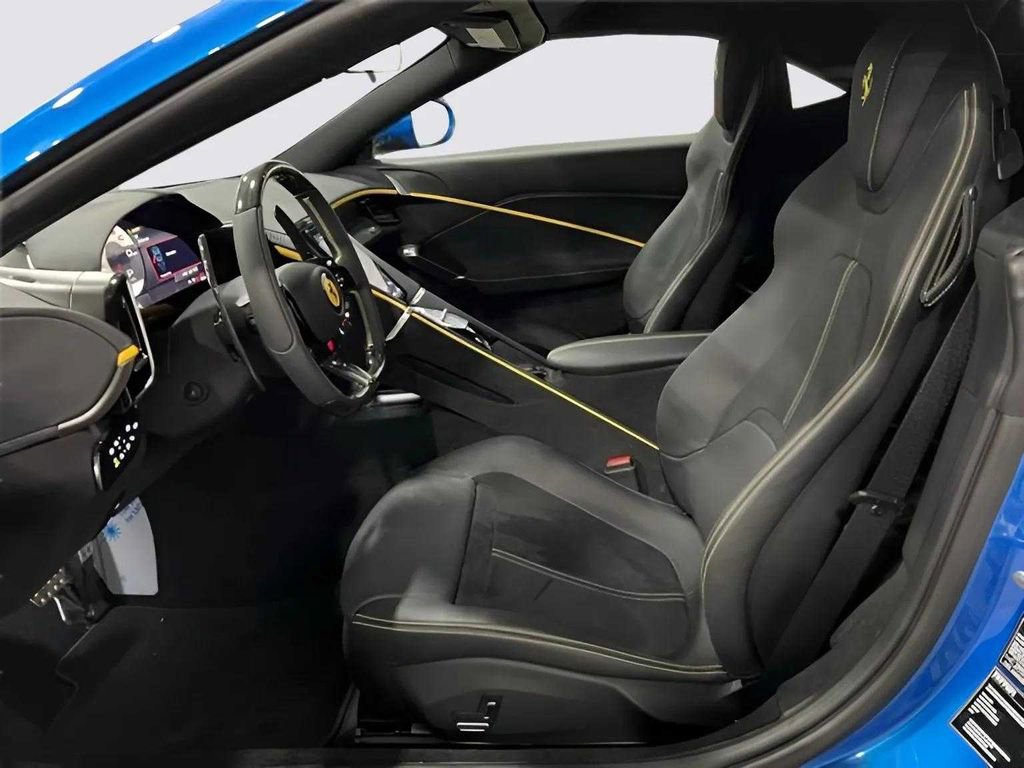 Used 2024 Ferrari Roma Spider image 8