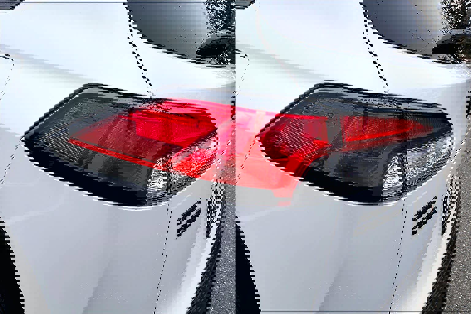 Certified 2024 Toyota Corolla Cross SE image 28