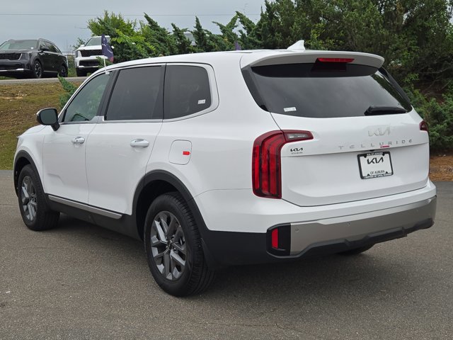 Used 2025 Kia Telluride LX FWD image 9