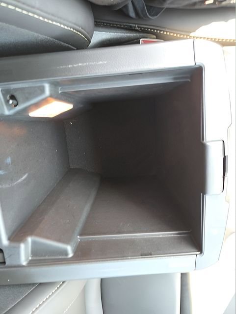 Used 2023 Chevrolet Traverse LT image 26