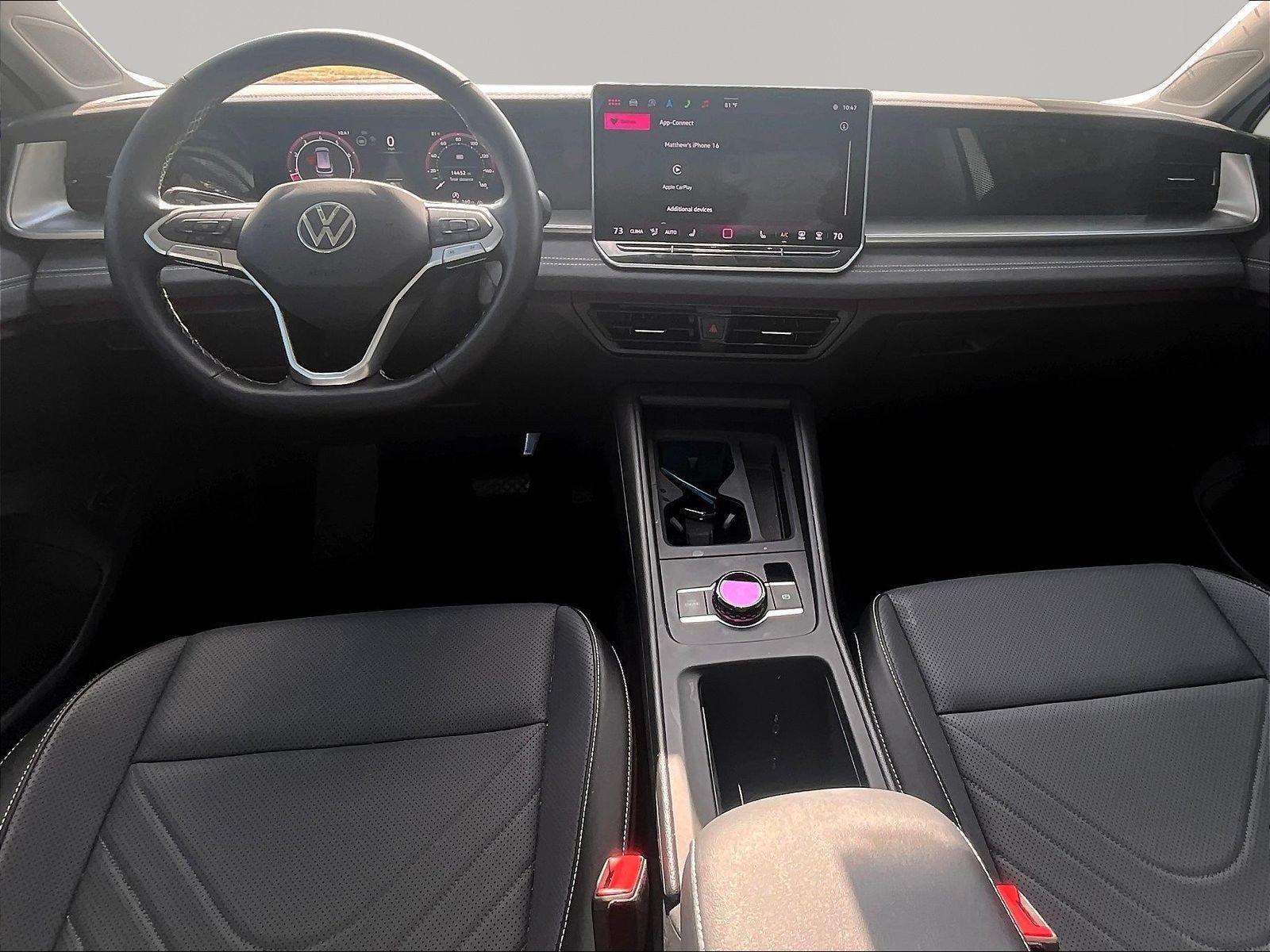 Used 2025 Volkswagen Tiguan SE w/ Panoramic Sunroof Package AWD/4WD image 14