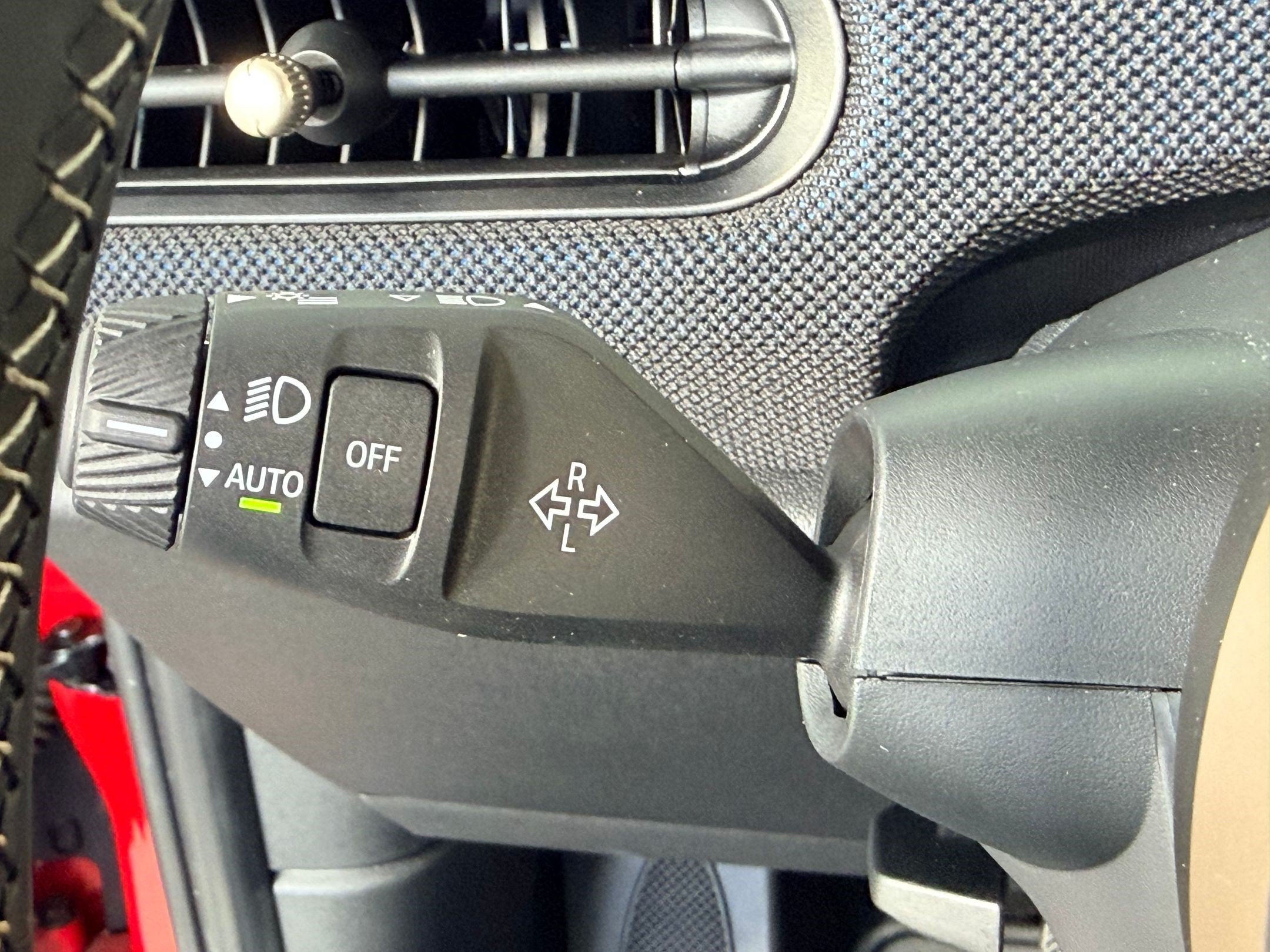 Used 2025 MINI Cooper S FWD image 25
