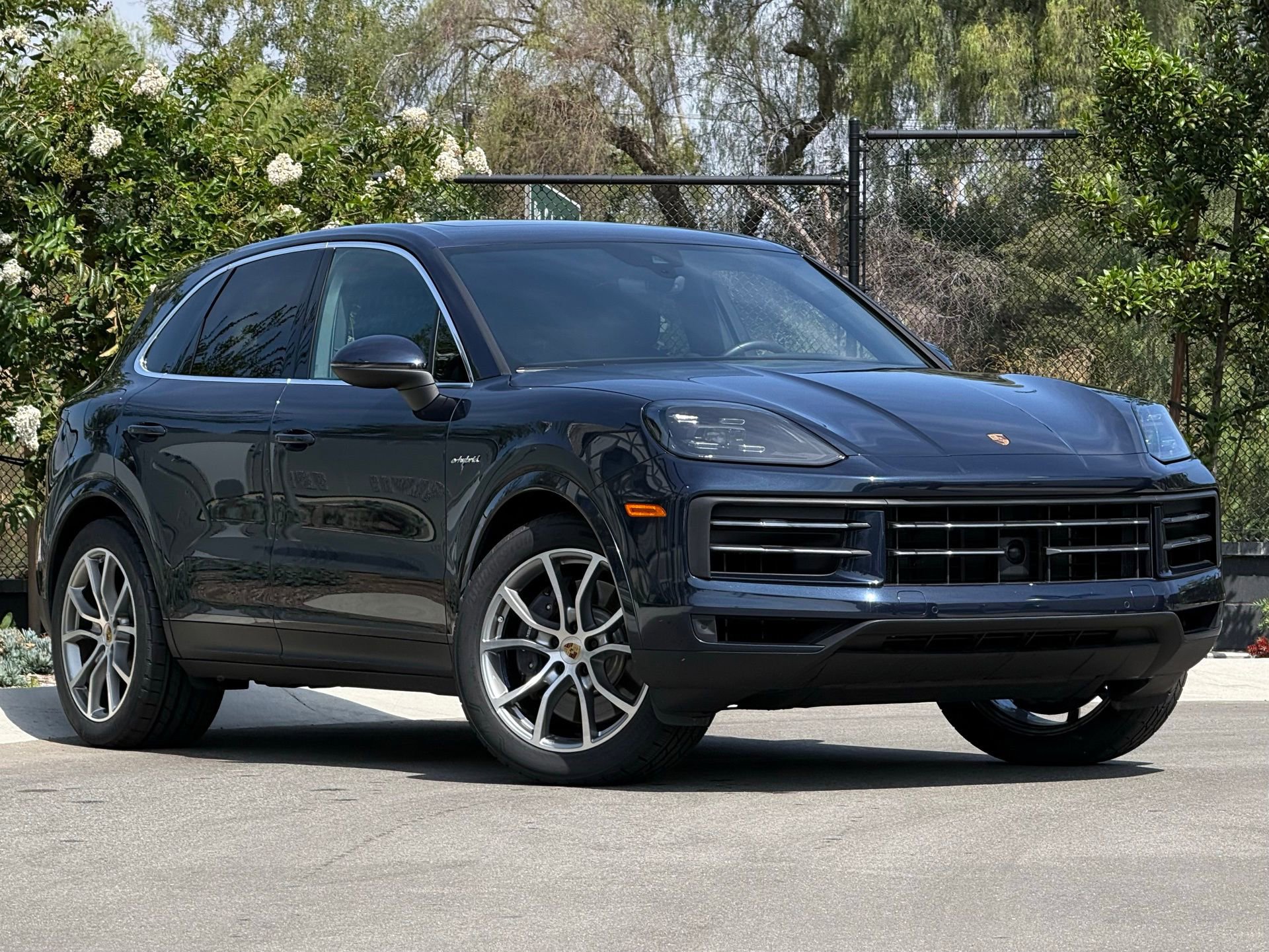 Certified 2024 Porsche Cayenne image 9