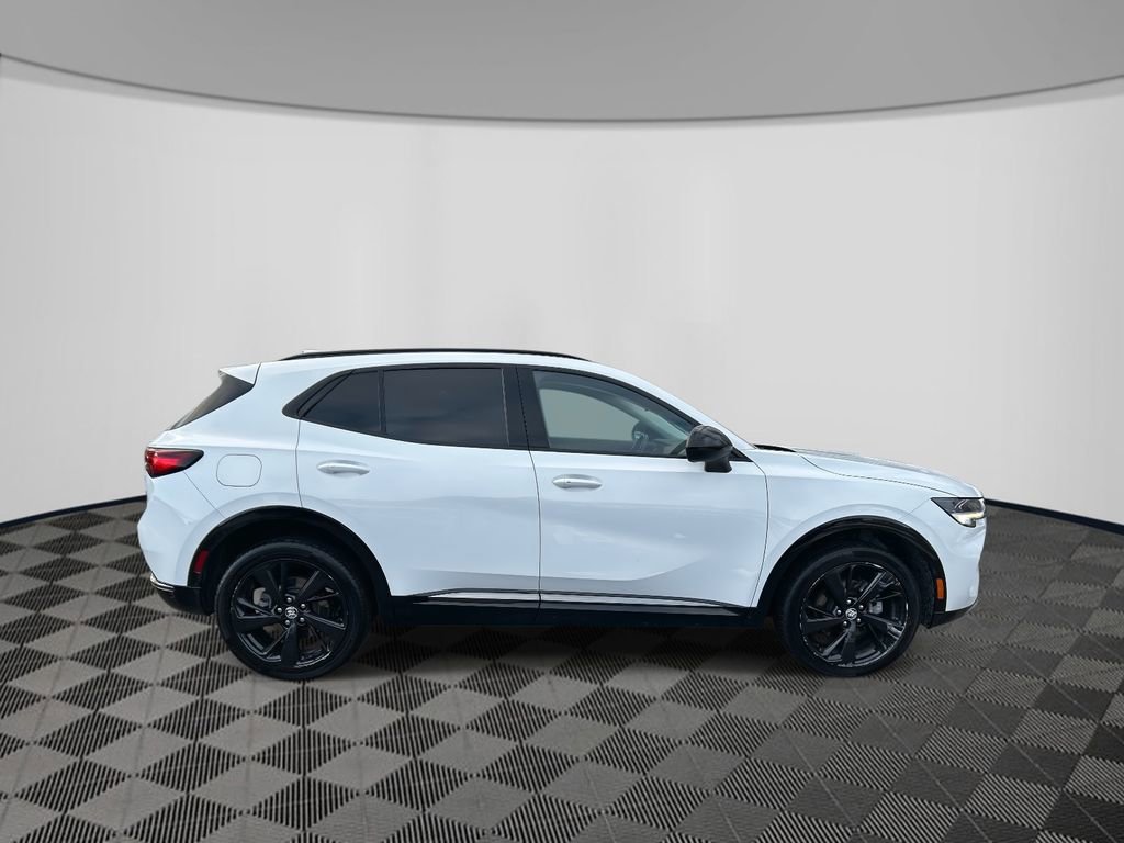 Used 2023 Buick Envision Essence w/ Sport Touring Package image 4