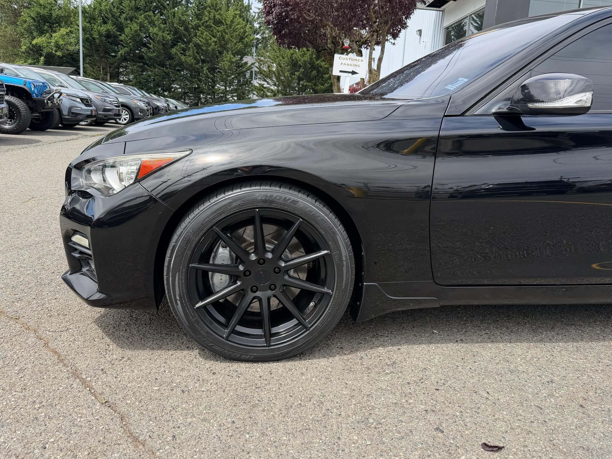 Used 2015 INFINITI Q50 Hybrid AWD w/ Navigation Package image 2
