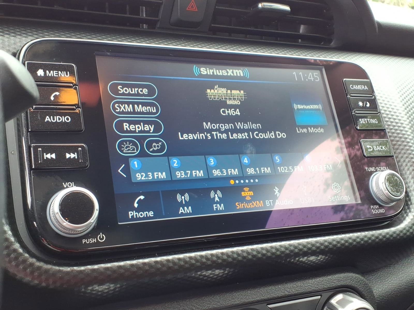 Used 2023 Nissan Kicks SV image 12