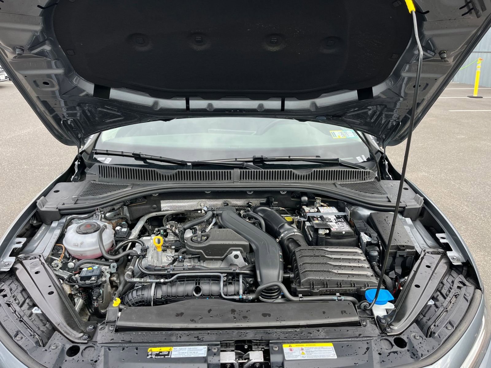 Used 2025 Volkswagen Jetta SE image 31