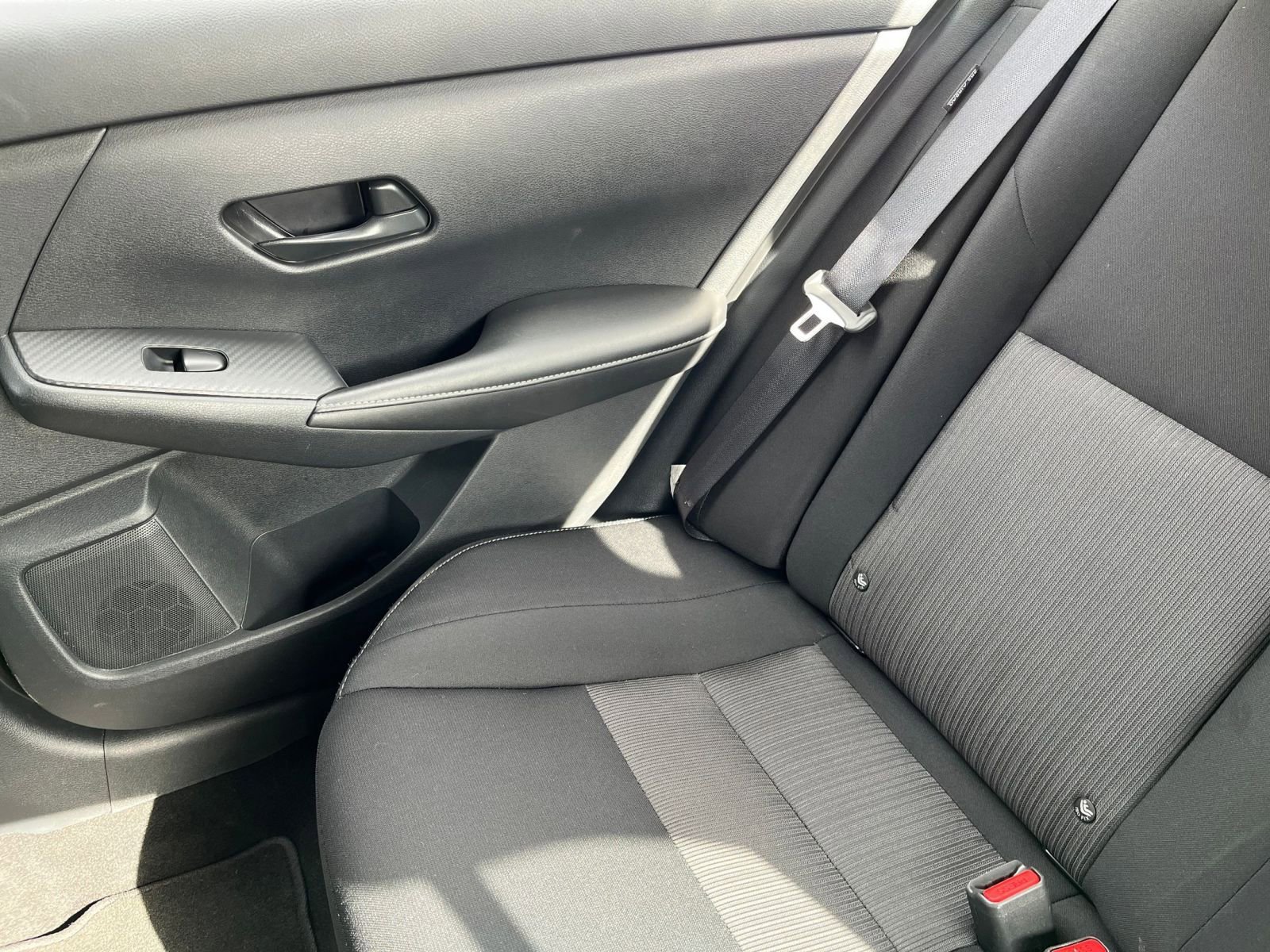 Used 2025 Nissan Sentra SV FWD image 37