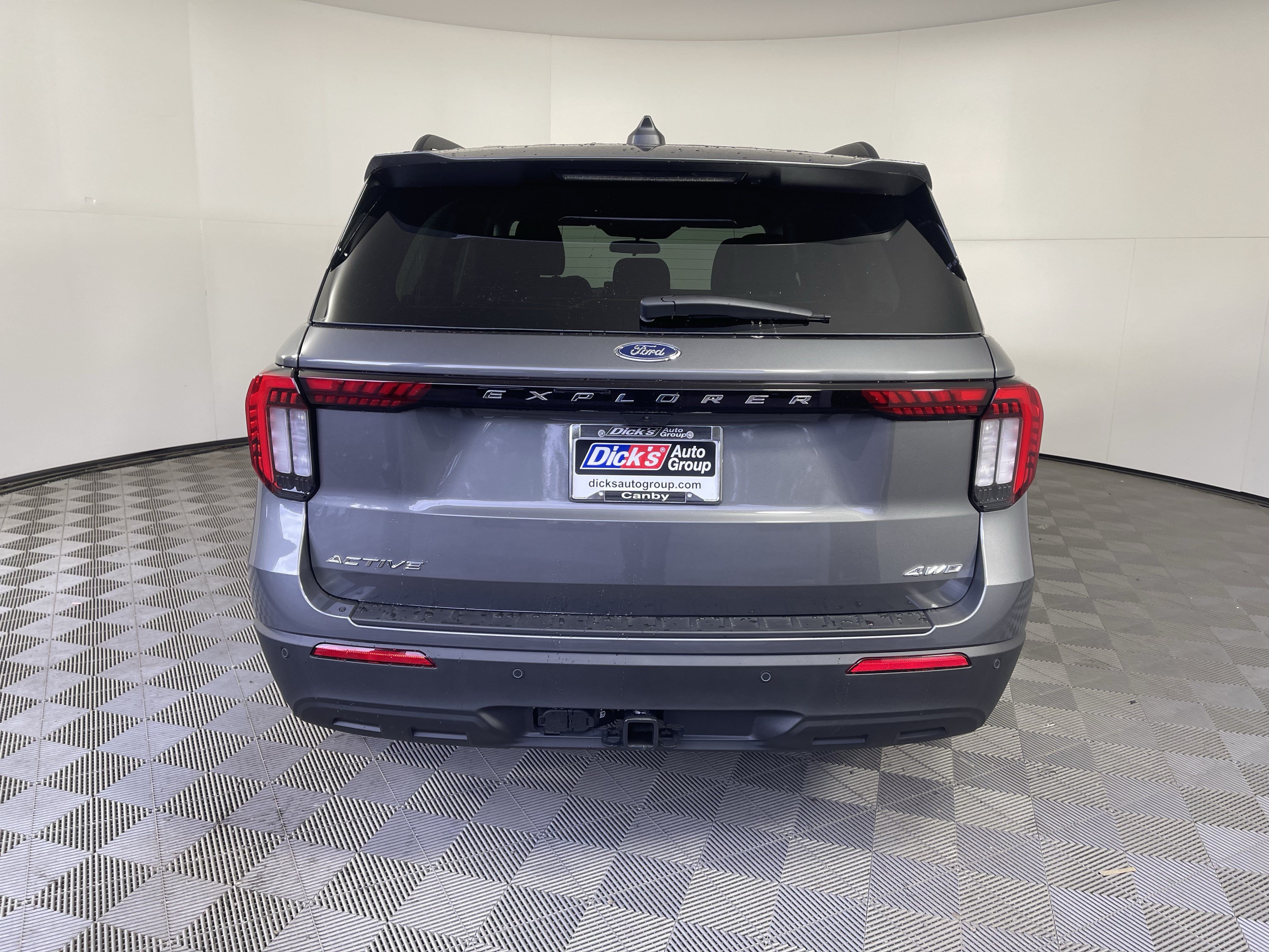 New 2026 Ford Explorer Active AWD/4WD image 4