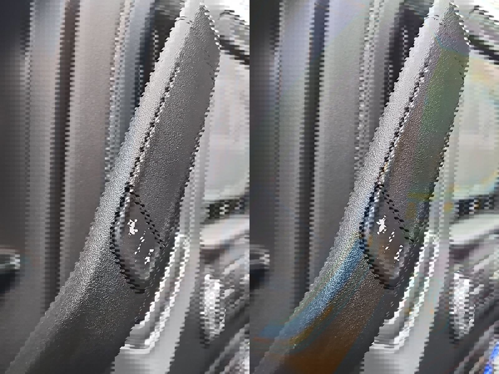 Used 2020 GMC Sierra 1500 SLT w/ SLT Premium Package image 16