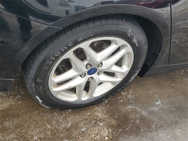 Used 2016 Ford Fusion SE image 5