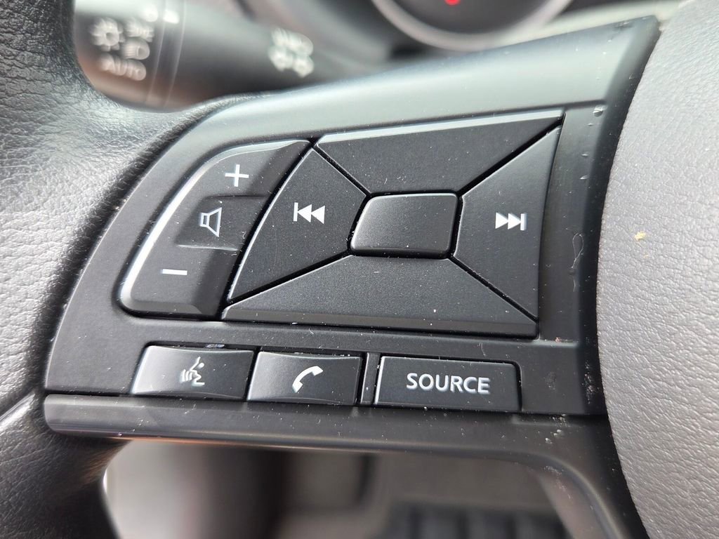 Used 2025 Nissan Kicks Play S image 24