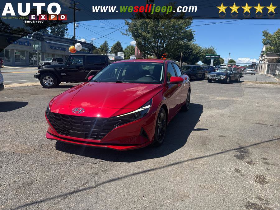 Used 2022 Hyundai Elantra SEL w/ Convenience Package image 3