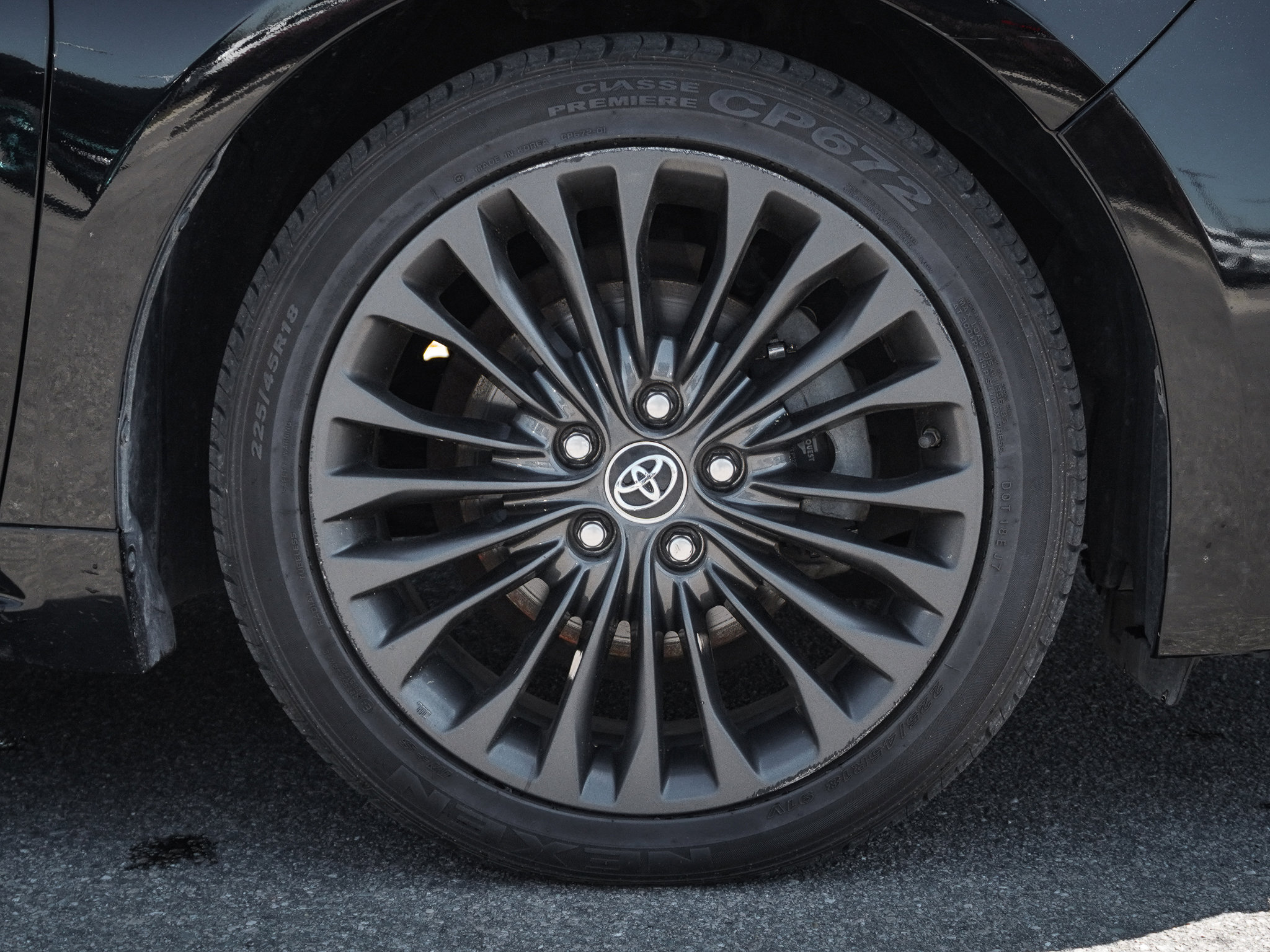 Used 2016 Toyota Avalon Touring image 13