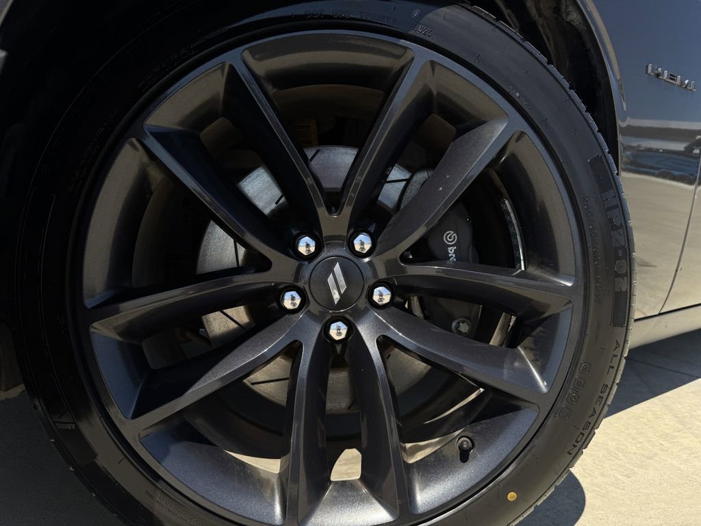 Used 2020 Dodge Challenger R/T w/ Performance Handling Group RWD image 9